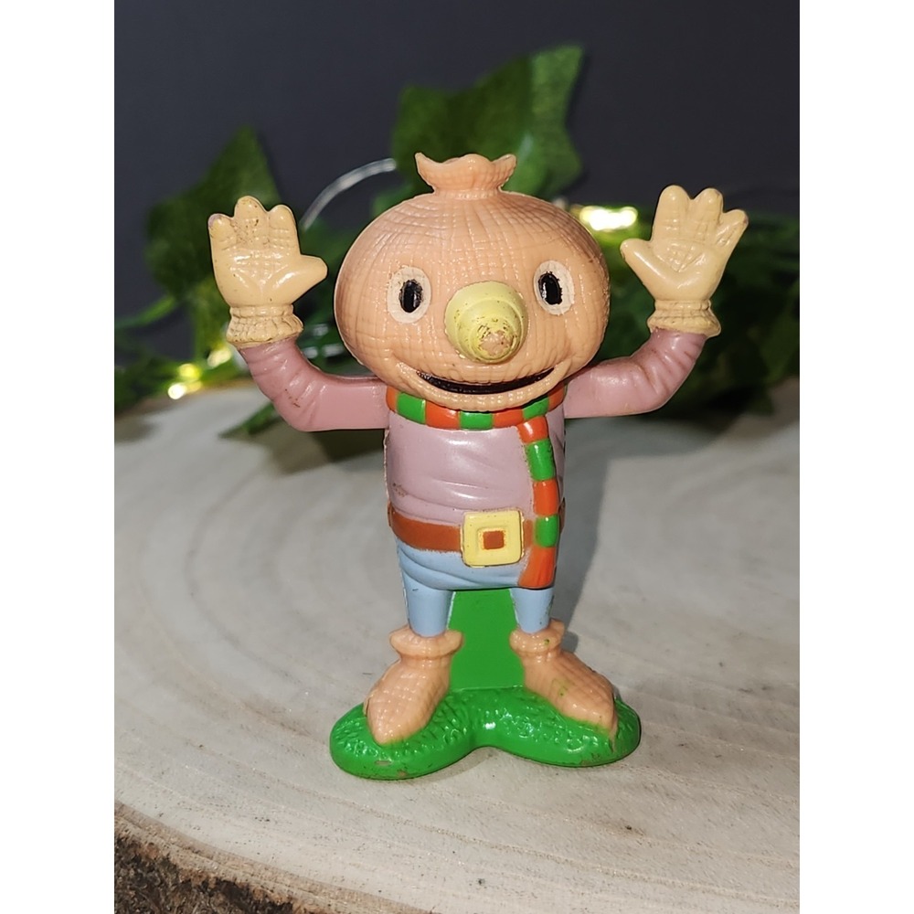 VINTAGE 2000 SPUD The SCARE CROW Bob The Builder 2.5" Tall Figure SCARECROW